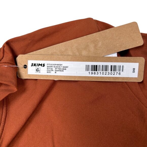 SKIMS Fits Everybody Short Sleeve T-Shirt Medium Saffron Loungewear Casual - Picture 5 of 6